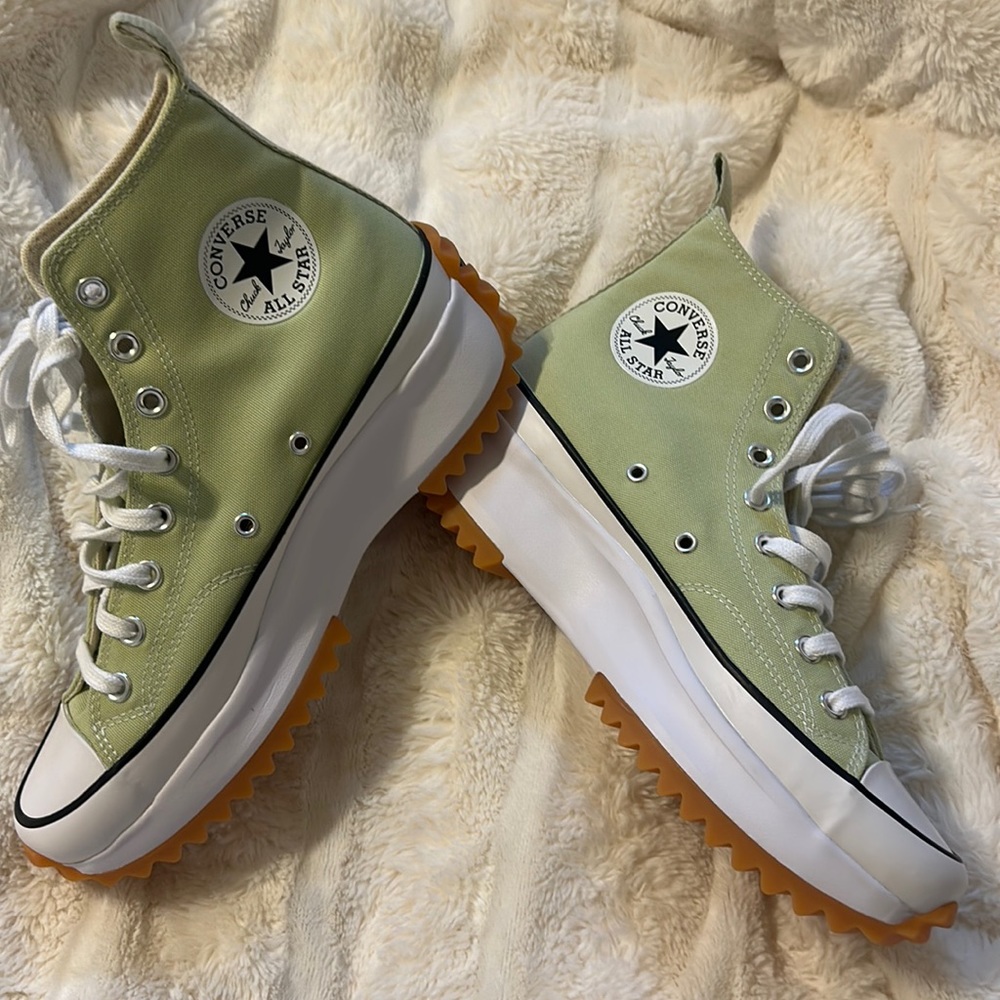 New Size 10.5 Converse High Top- Run Star